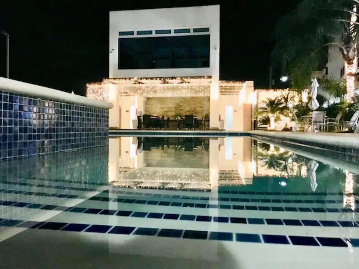 Elegante Aqua Marine Apartamento 璜多里奥 外观 照片