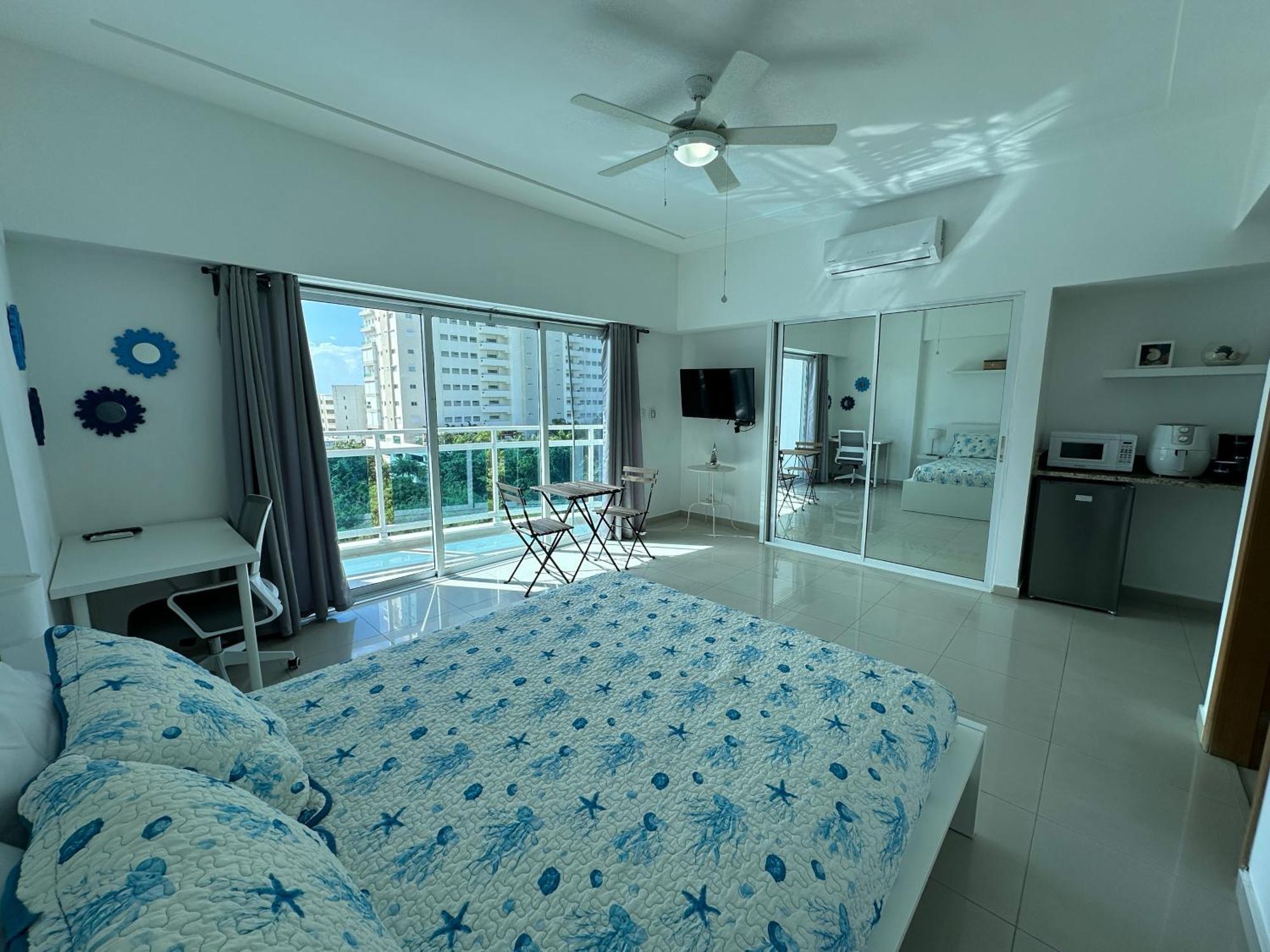Elegante Aqua Marine Apartamento 璜多里奥 外观 照片