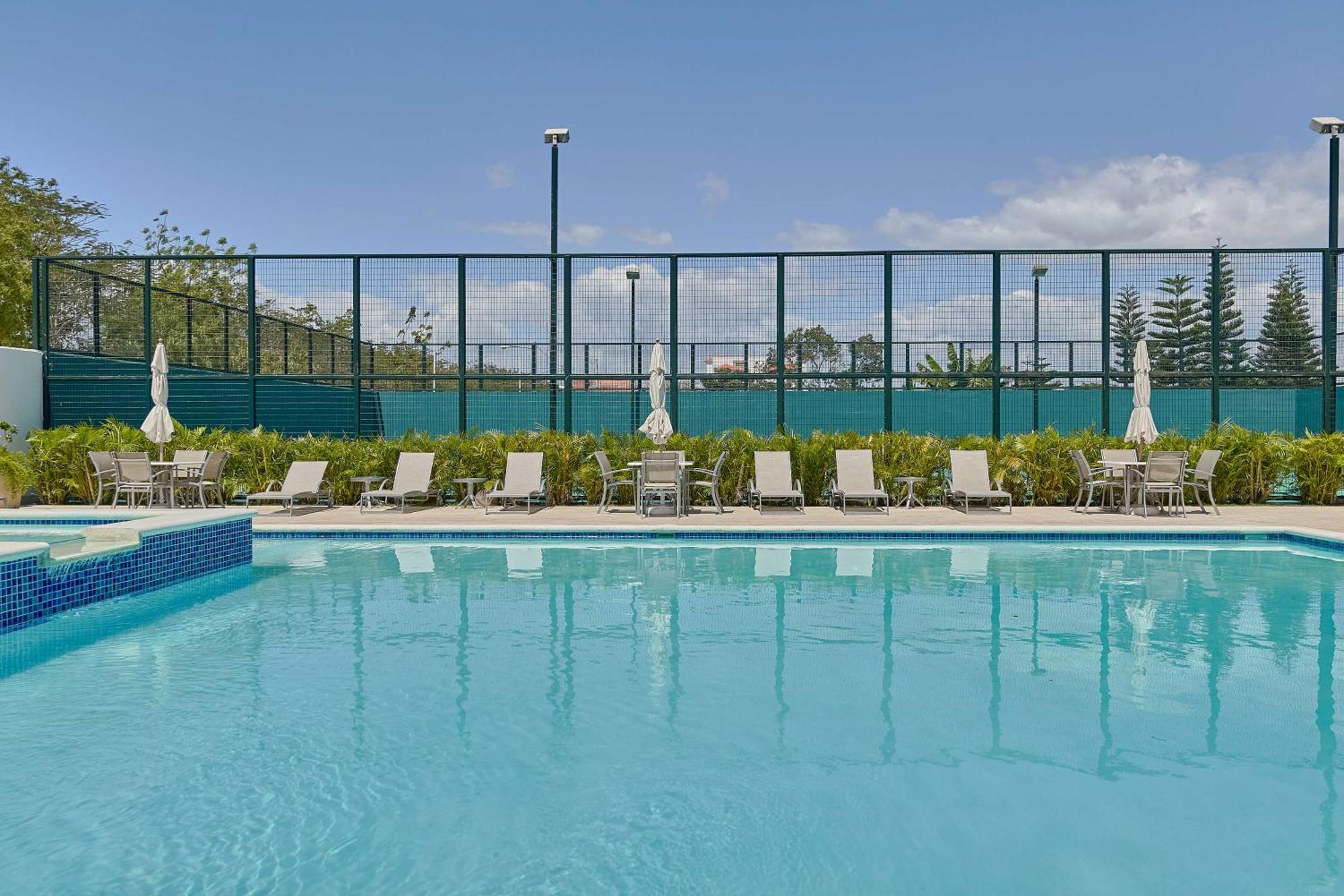 Elegante Aqua Marine Apartamento 璜多里奥 外观 照片