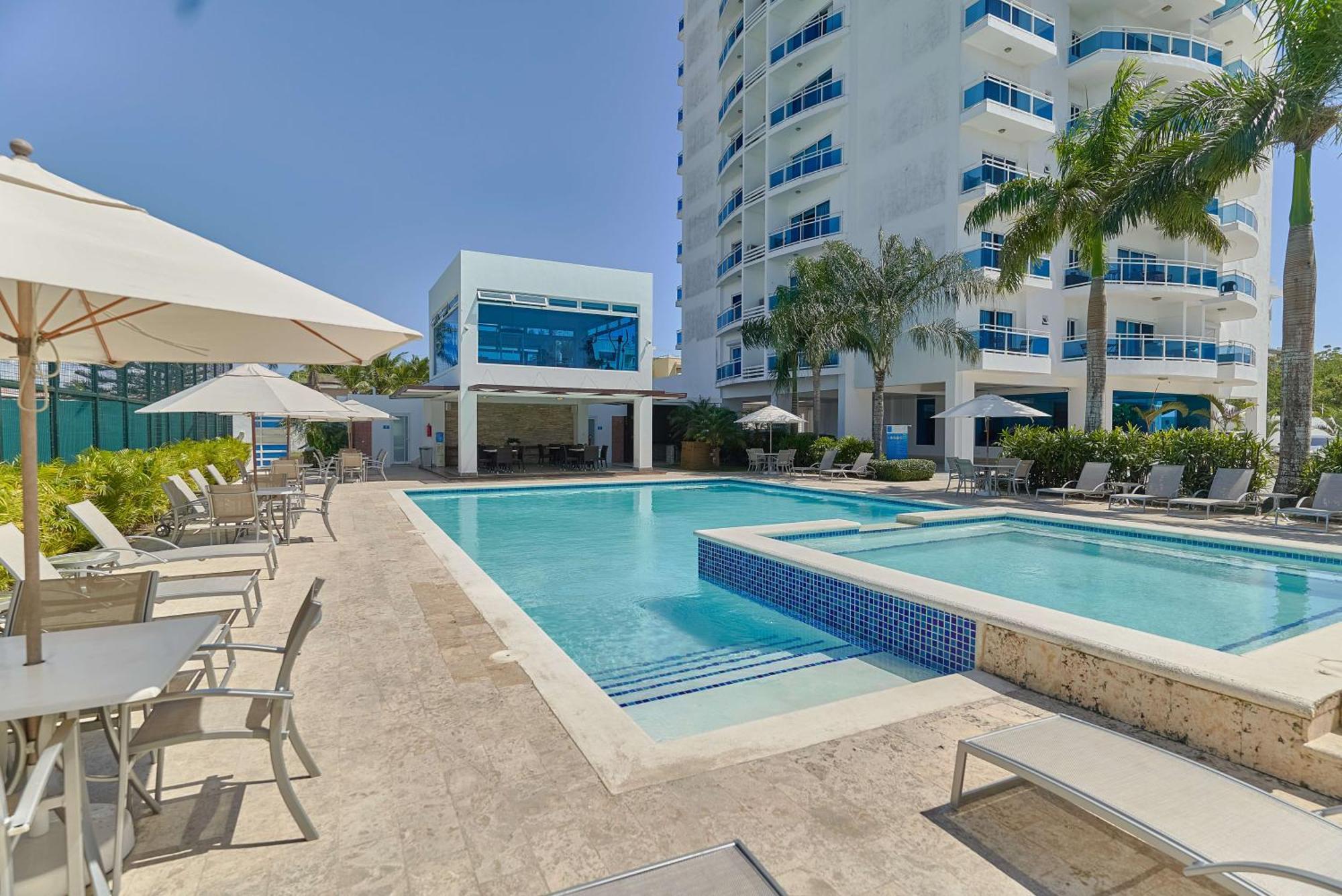 Elegante Aqua Marine Apartamento 璜多里奥 外观 照片